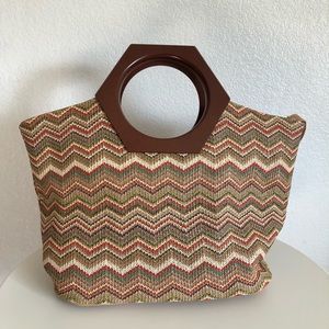 Brown Tan Multi Color Chevron Pattern Woven Straw Purse Handbag Acrylic Handles
